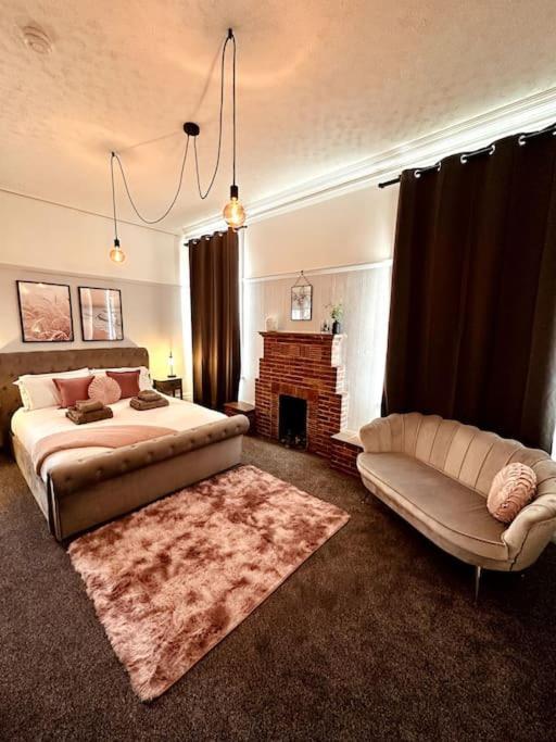 The Retreat - Large Luxury Apartment, Two Mins From Beach Bournemouth Buitenkant foto