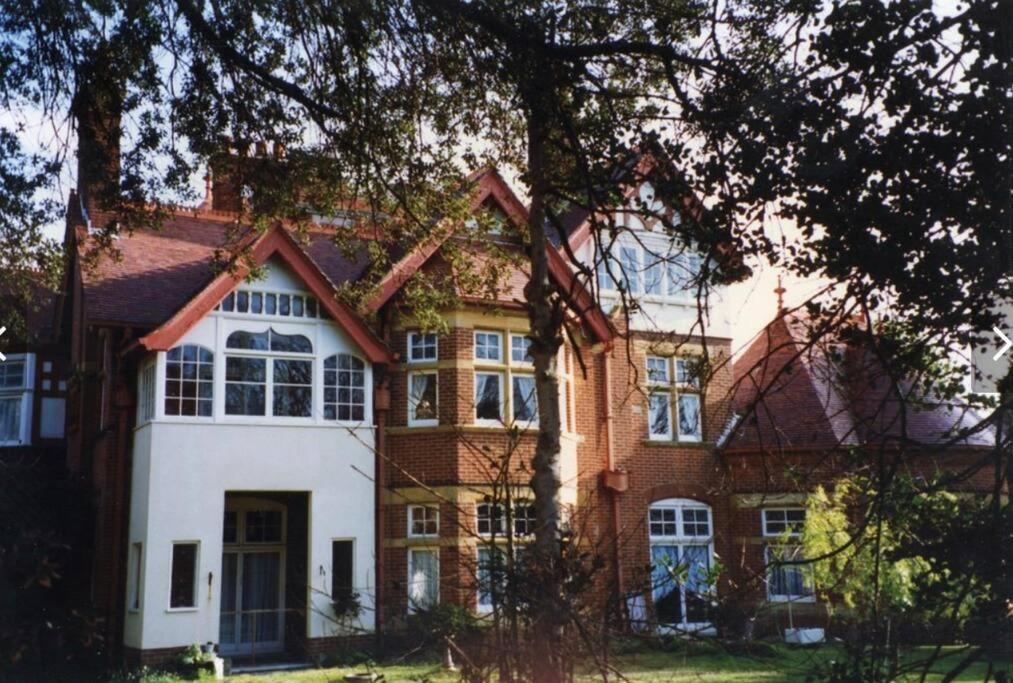 The Retreat - Large Luxury Apartment, Two Mins From Beach Bournemouth Buitenkant foto