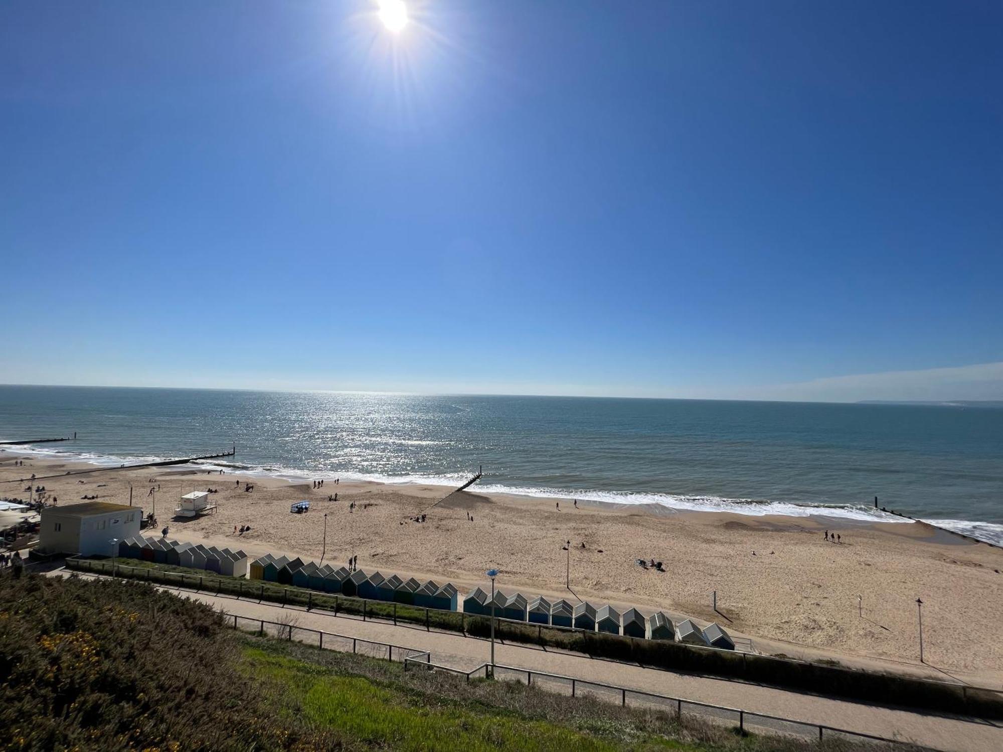 The Retreat - Large Luxury Apartment, Two Mins From Beach Bournemouth Buitenkant foto